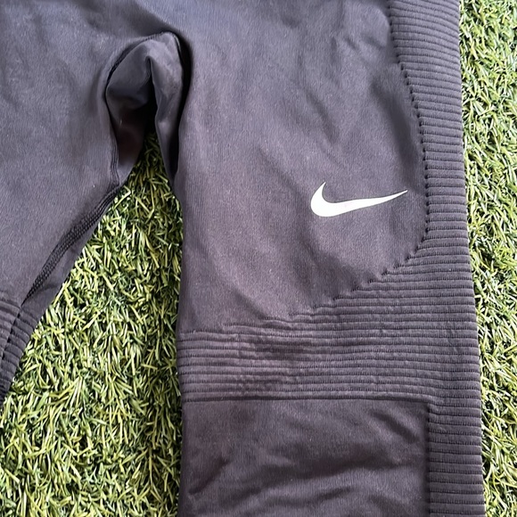 Nike leggings - Picture 2 of 7